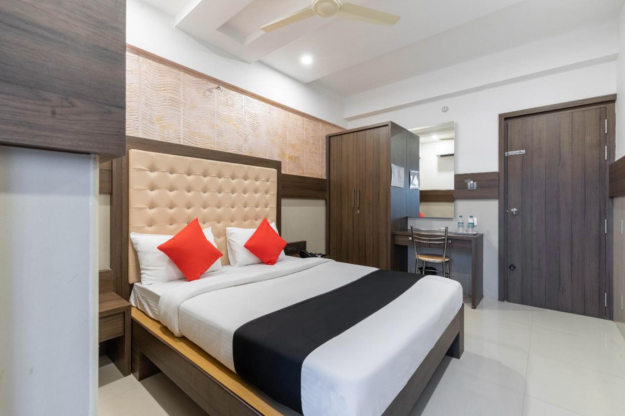 Super Collection O Nirvikalpa Hotel Ullal Exterior foto